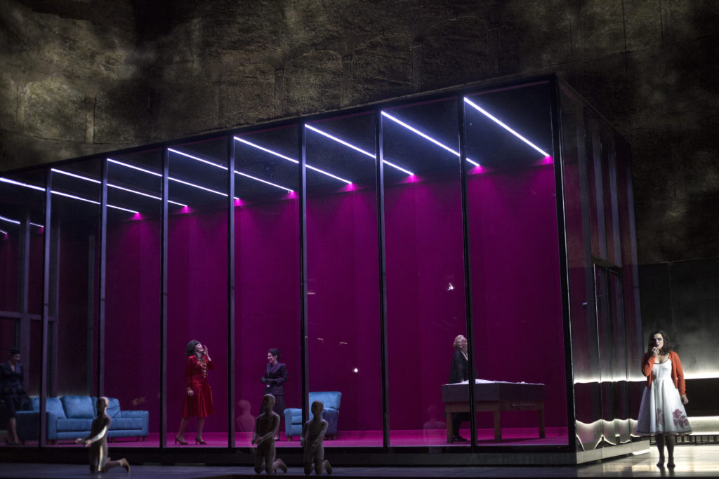 SALZBURGER FESTSPIELE 2020 ELEKTRA Premiere: 01.08.2020 Musikalische Leitung:: Franz Welser-Möst Regie: Krzysztof Warlikowski Bühne und Kostüme: Matgorzata Szczesniak Beleuchtung: Felice Ross Video: Denis Guéguin Choreografie: Claude Bardouil Dramaturgie: Christian Longchamp Photo shows:Tanja Ariane Baumgartner, Ausrine Stundyte, Asmik Grigorian, Verity Wingate, Valeria Savinskaja