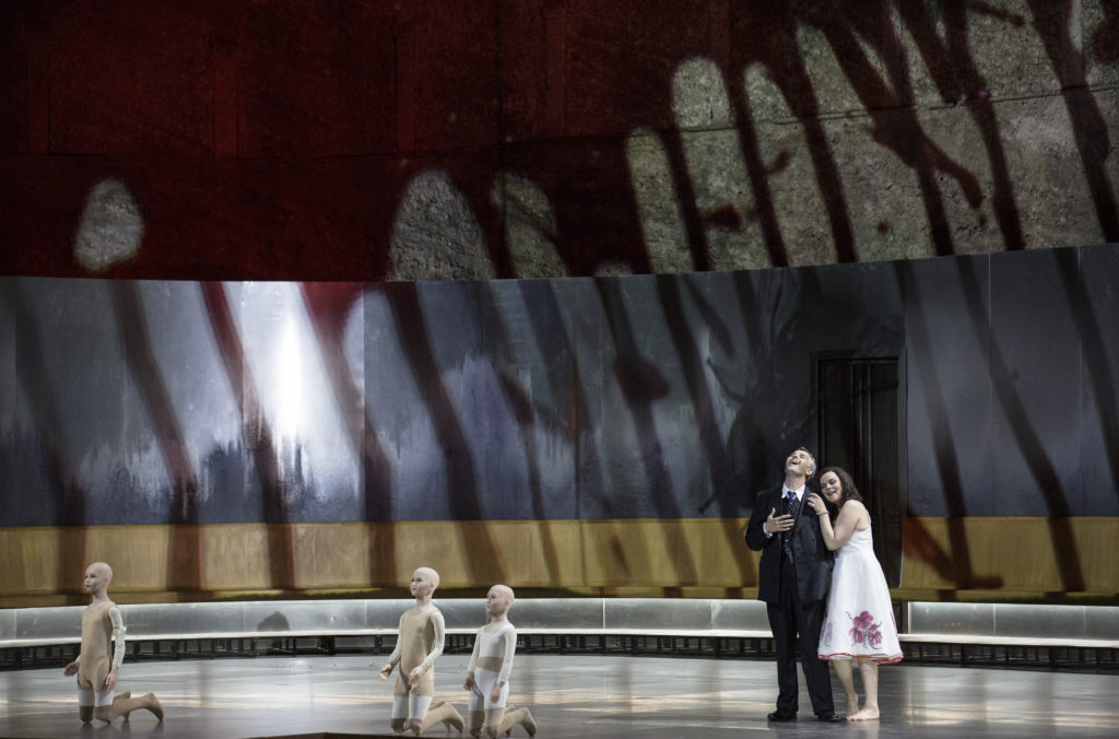 SALZBURGER FESTSPIELE 2020 ELEKTRA Premiere: 01.08.2020 Musikalische Leitung:: Franz Welser-Möst Regie: Krzysztof Warlikowski Bühne und Kostüme: Matgorzata Szczesniak Beleuchtung: Felice Ross Video: Denis Guéguin Choreografie: Claude Bardouil Dramaturgie: Christian Longchamp Photo shows:Ausrine Stundyte,Michael Laurenz